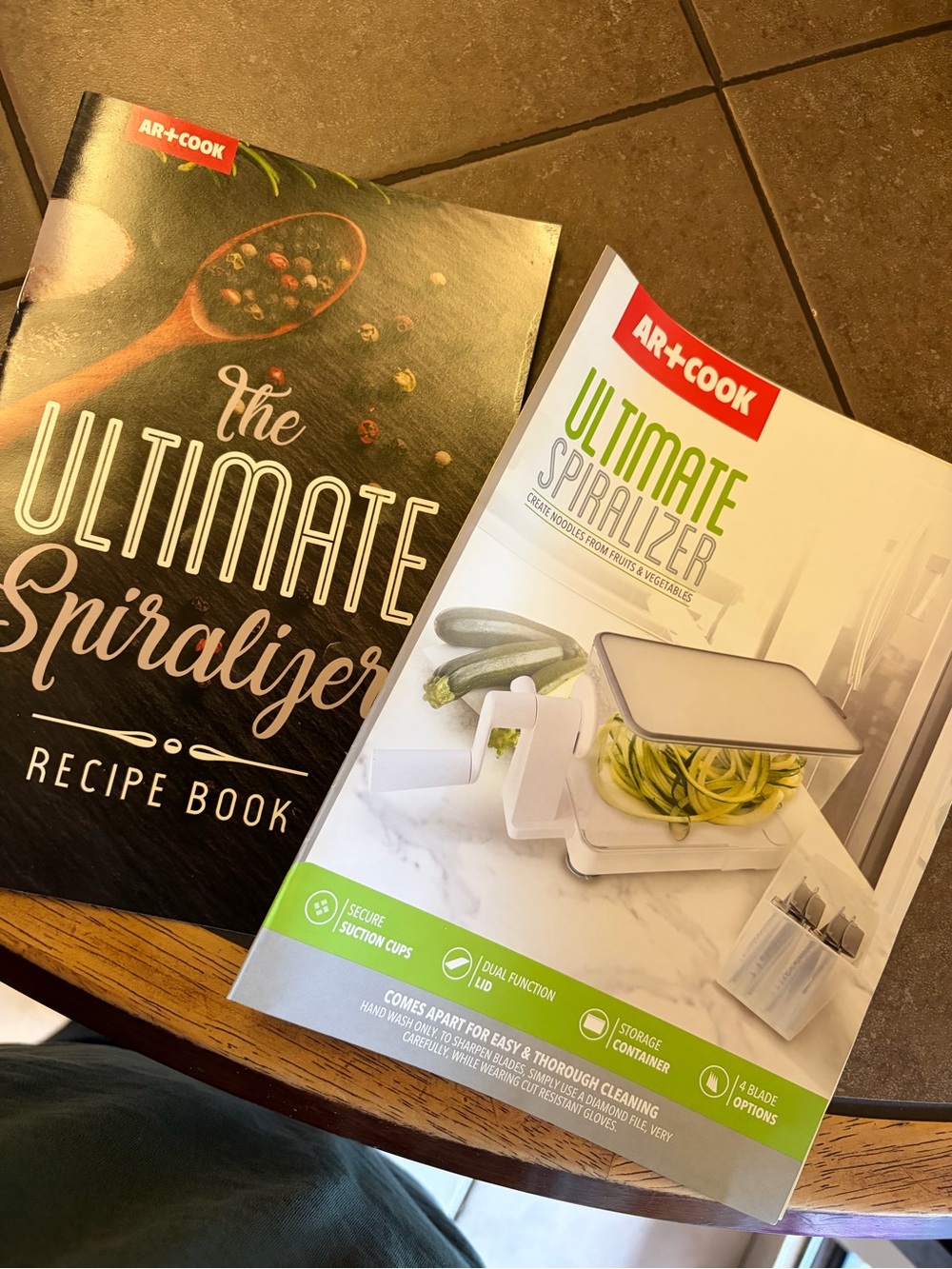 R+Co Ultimate Spiralizer Cookbook Set - White and Black Covers